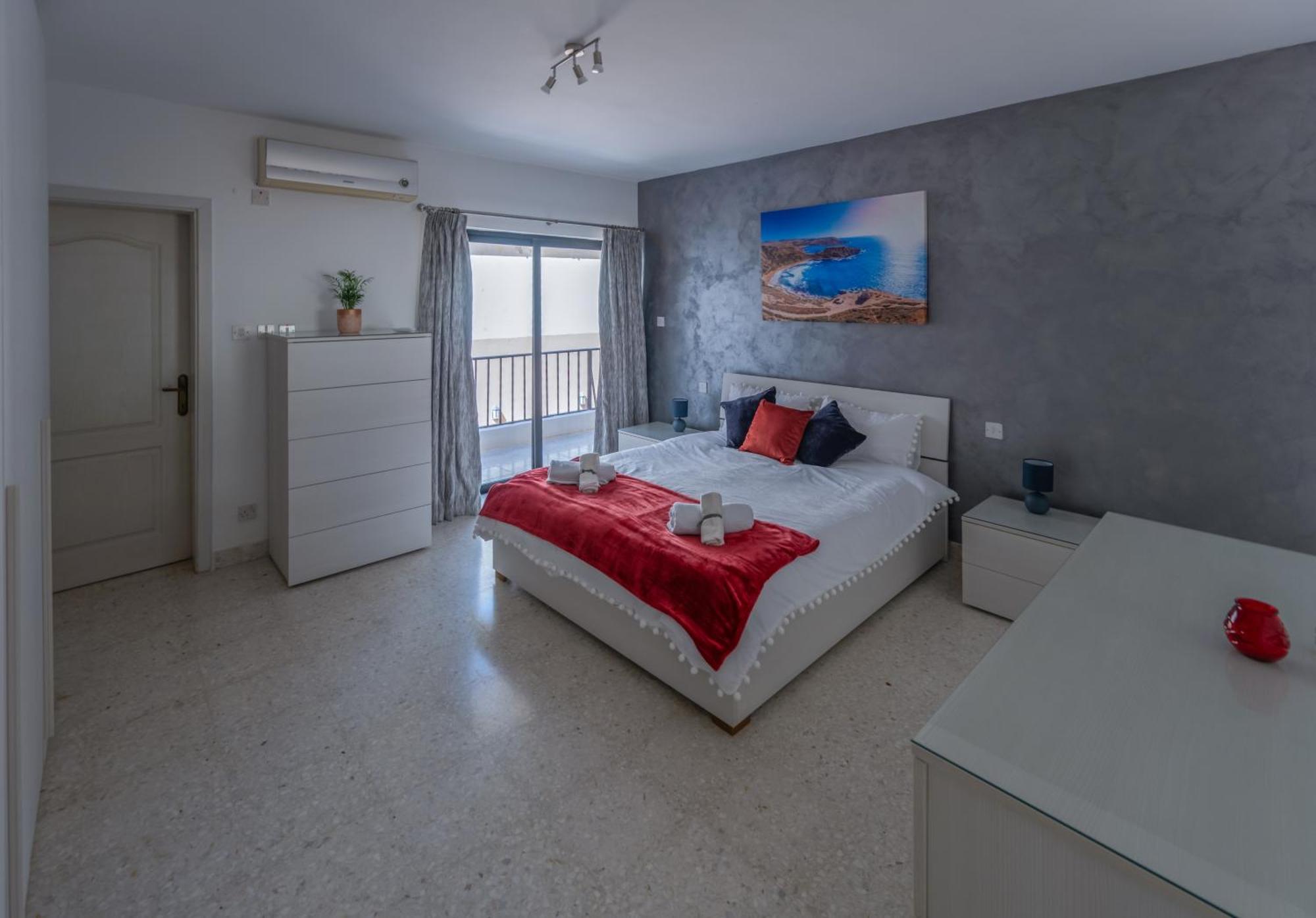 Spacious 3 Bedroom Apartment In The Heart Of St Julians St. Julian's Exterior foto