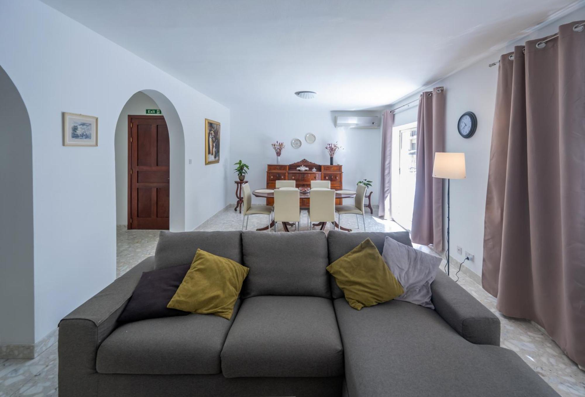 Spacious 3 Bedroom Apartment In The Heart Of St Julians St. Julian's Exterior foto