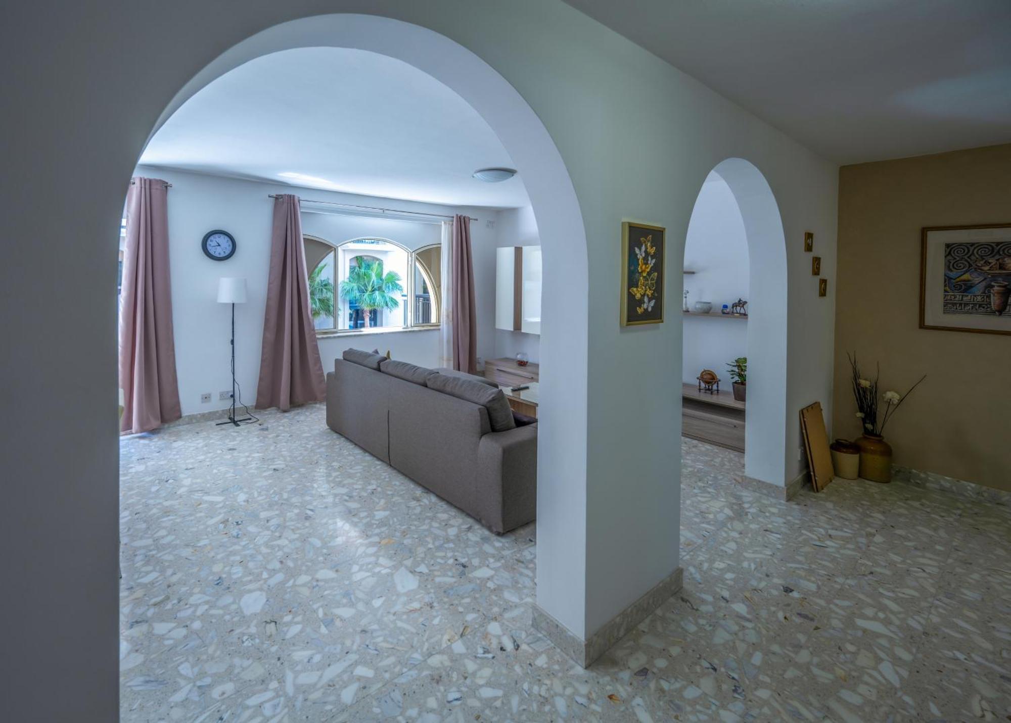 Spacious 3 Bedroom Apartment In The Heart Of St Julians St. Julian's Exterior foto