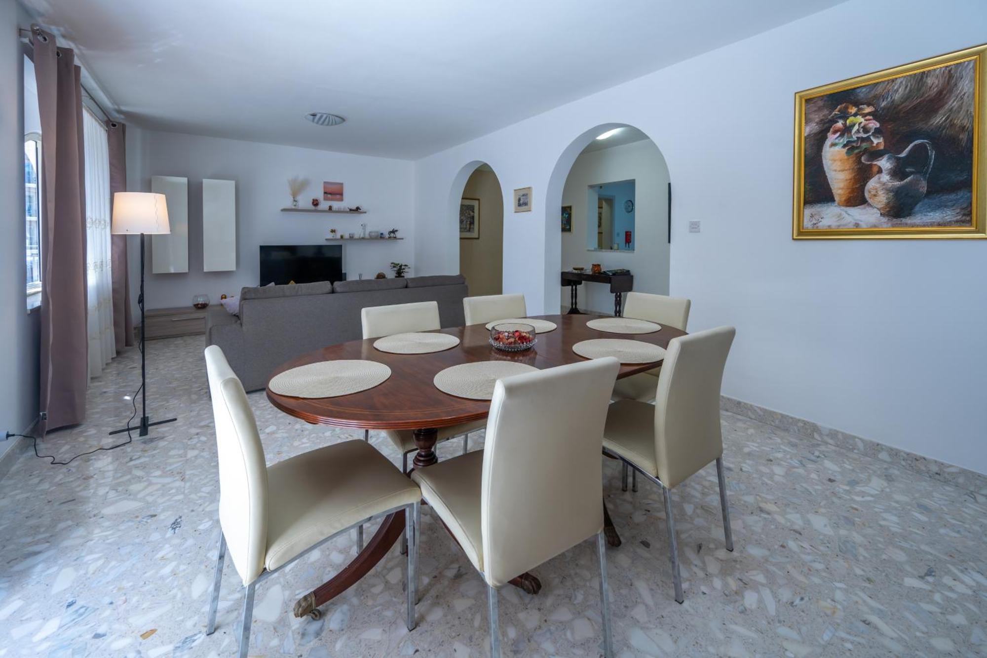 Spacious 3 Bedroom Apartment In The Heart Of St Julians St. Julian's Exterior foto