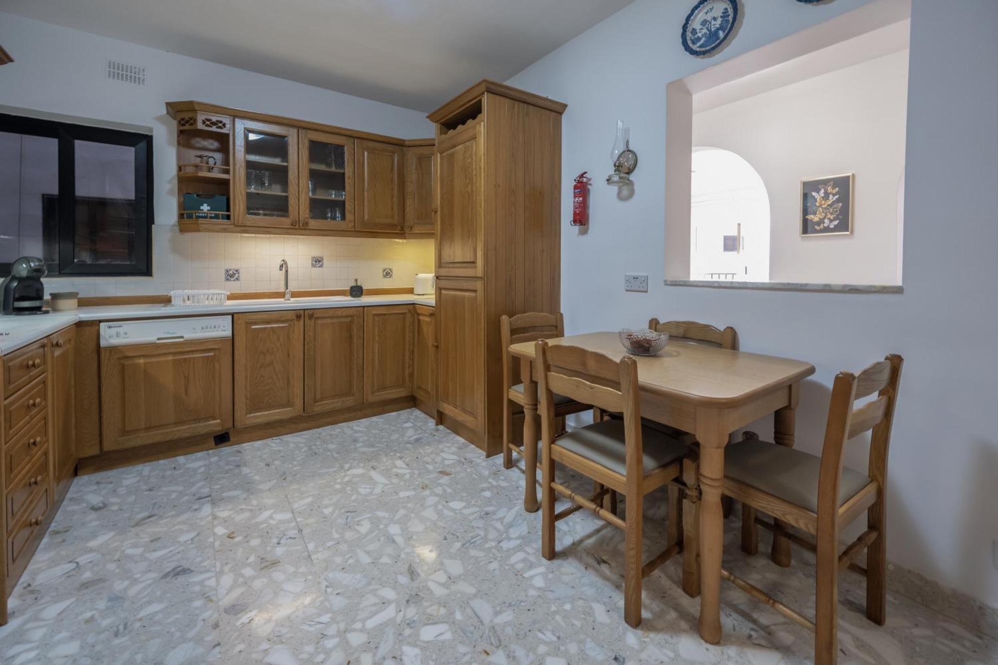 Spacious 3 Bedroom Apartment In The Heart Of St Julians St. Julian's Exterior foto
