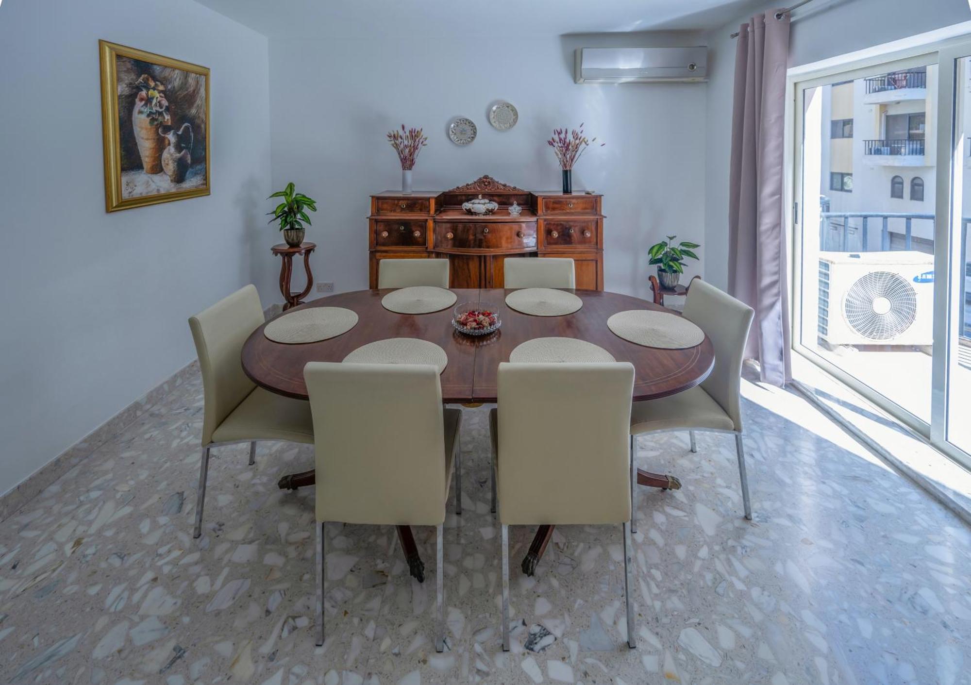 Spacious 3 Bedroom Apartment In The Heart Of St Julians St. Julian's Exterior foto