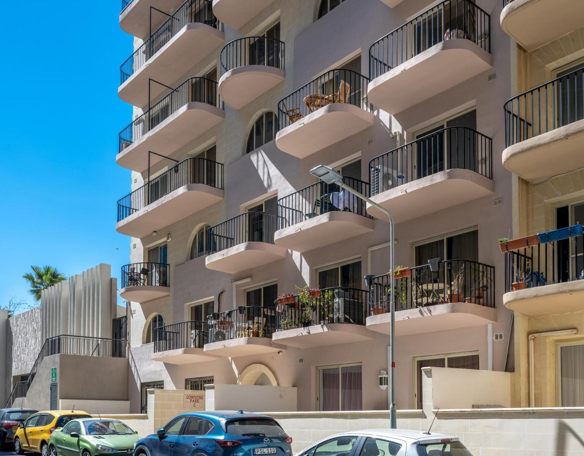 Spacious 3 Bedroom Apartment In The Heart Of St Julians St. Julian's Exterior foto